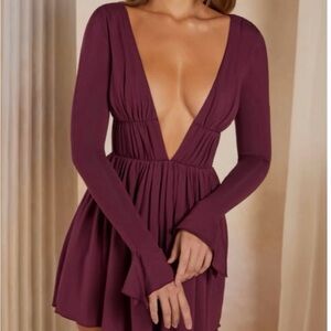 NWT Oh Polly Lara Deep V-Neck Long Sleeve Dress